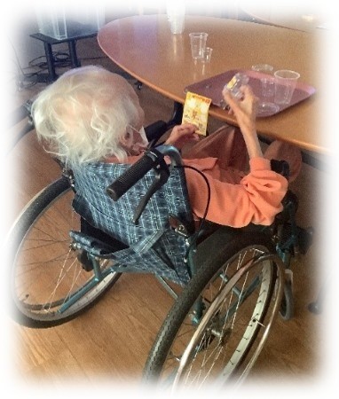 ゆうゆう会～音を楽しむ手作り楽器とリース作り～